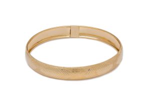 Yellow Gold (6.4 g) Flexible Bangle Bracelet w/ Bow & Leaves Diamond Cut Design, 7 Inch by SuperJeweler