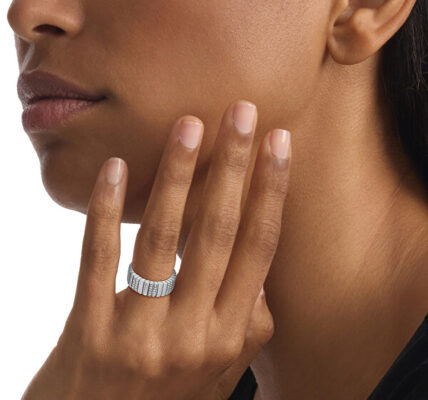Calvin Klein Módny oceľový prsteň s kryštálmi Minimalistic Metal 35000440 56 mm
